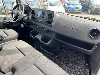 Mercedes Sprinter Sprinter 3,5t (907.6/910.6) Van 316 CDI 2.1 D RWD (OM651.958) [120kW] =
 (02-2018/12-2021) picture 15