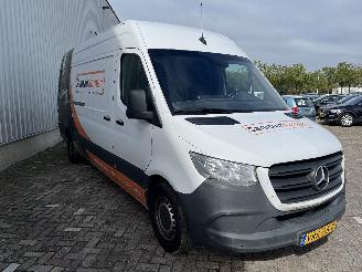 Mercedes Sprinter Sprinter 3,5t (907.6/910.6) Van 316 CDI 2.1 D RWD (OM651.958) [120kW] =
 (02-2018/12-2021) picture 6