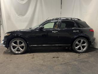 Infiniti FX FX (S50) SUV 45 4.5i 32V VVT AWD (VK45DE) [232kW]  (01-2003/12-2008) picture 3