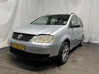 Voiture accidenté Volkswagen Touran Touran (1T1/T2) MPV 1.9 TDI 100 (AVQ) [74kW]  (02-2003/05-2004) 2003/7