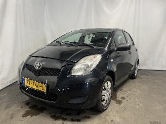 Damaged car Toyota Yaris Yaris II (P9) Hatchback 1.0 12V VVT-i (1KR-FE) [51kW]  (08-2005/12-201=
1) 2010/1