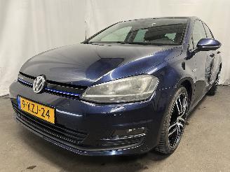 krockskadad bil auto Volkswagen Golf Golf VII (AUA) Hatchback 1.6 TDI BlueMotion 16V (CRKB) [81kW]  (01-201=
3/03-2020) 2013/8