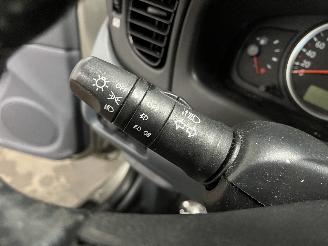 Nissan Almera Almera (N16) Hatchback 1.5 16V (QG15DE(Euro 4)) [72kW]  (10-2002/09-20=
06) picture 15