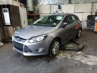 Dezmembrări autoturisme Ford Focus Focus 3 Hatchback 1.0 Ti-VCT EcoBoost 12V 100 (M2DA(Euro 5)) [74kW]  (=
02-2012/05-2018) 2012/6