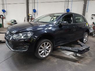 disassembly passenger cars Volkswagen Golf Golf VII (AUA) Hatchback 1.2 TSI 16V (CYVB) [81kW]  (04-2014/03-2020) 2015/7