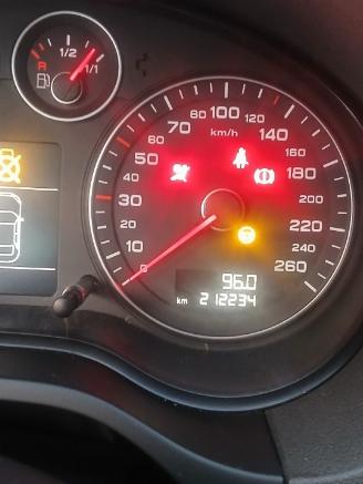 Audi A3 A3 Sportback (8PA) Hatchback 5-drs 1.8 TFSI 16V (CDAA) [118kW]  (11-20=
06/03-2013) picture 2