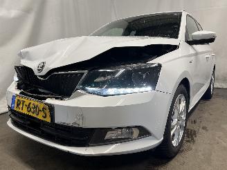 Coche accidentado Skoda Fabia Fabia III Combi (NJ5) Combi 5-drs 1.0 12V Greentech (CHYB) [55kW]  (10=
-2014/12-2022) 2018/4