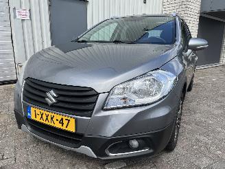 skadebil auto Suzuki SX4 SX4 S-Cross (JY) SUV 1.6 16V (M16A) [88kW]  (08-2013/06-2022) 2014/11