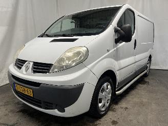krockskadad bil auto Renault Trafic Trafic New (FL) Van 2.0 dCi 16V 90 (M9R-630(M9R-A6)) [66kW]  (08-2006/=
06-2014) 2011/11
