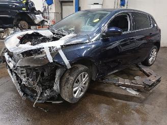 Vrakbiler auto Peugeot 308 308 (L3/L8/LB/LH/LP) Hatchback 5-drs 1.2 12V e-THP PureTech 110 (EB2DT=
(HNZ)) [81kW]  (11-2013/06-2021) 2015/9