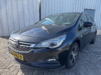 skadebil auto Opel Astra Astra K Sports Tourer Combi 1.6 BiTurbo CDTI 16V (B16DTR) [118kW]  (11=
-2015/12-2022) 2016/12