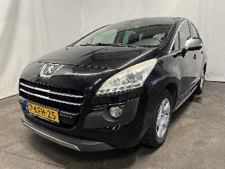 krockskadad bil auto Peugeot 3008 3008 I (0U/HU) MPV 2.0 HYbrid4 16V (DW10CTED4(RHC)) [147kW]  (02-2011/=
08-2016) 2013/4