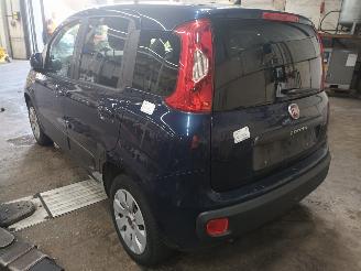 Fiat Panda Panda (312) Hatchback 0.9 TwinAir 60 (312.A.6000) [44kW]  (12-2013/...=
) picture 4