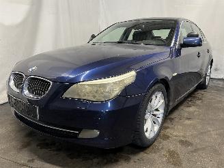 krockskadad bil auto BMW 5-serie 5 serie (E60) Sedan 530i 24V (M54-B30(306S3)) [170kW]  (12-2001/02-200=
5) 2007/3