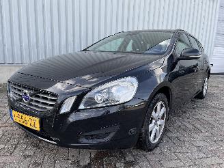 skadebil auto Volvo V-60 V60 I (FW/GW) Combi 1.6 T4 16V Flexifuel (B4164T2) [132kW]  (04-2011/1=
2-2015) 2013/3