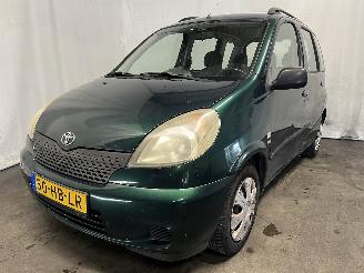 Auto incidentate Toyota Yaris Yaris Verso (P2) MPV 1.3 16V (2NZFE) [63kW]  (08-1999/10-2002) 2001/6