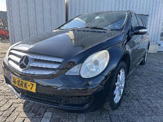Voiture accidenté Mercedes R-klasse R (W251) MPV 3.5 350 V6 24V 4-Matic (M272.967) [200kW]  (08-2005/12-20=
12) 2006/5