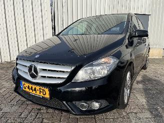 Avarii autoturisme Mercedes B-klasse B (W246/W242) Hatchback 2.2 B-220 CDI BlueEFFICIENCY,d 16V (OM651.930(=
Euro 6)) [125kW]  (11-2011/12-2018) 2013/10