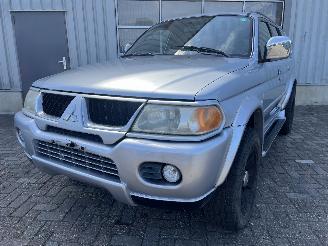Damaged car Mitsubishi Pajero Pajero Sport (K7/9) Terreinwagen 3.0 V6 24V (6G72) [130kW]  (12-1999/0=
1-2008) 2004/10