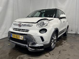 krockskadad bil auto Fiat 500L 500L (199) MPV 0.9 TwinAir Turbo 105 (199.B.6000(Euro 6)) [77kW]  (09-=
2012/...) 2015/10