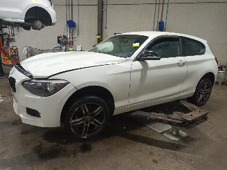 Salvage car BMW 1-serie 1 serie (F21) Hatchback 3-drs 114i 1.6 16V (N13-B16A) [75kW]  (12-2011=
/03-2015) 2014/2