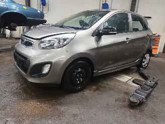 demontáž osobní automobily Kia Picanto Picanto (TA) Hatchback 1.0 12V (G3LA) [51kW]  (05-2011/06-2017) 2011/10