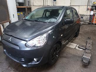 Vrakbiler auto Mitsubishi Space-star Space Star (A0) Hatchback 1.0 12V (3A90(Euro 5)) [52kW]  (05-2012/...)= 2013/9