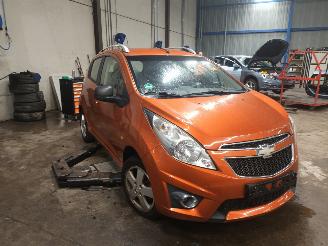 Chevrolet Spark Spark (M300) Hatchback 1.2 16V (LMU) [60kW]  (03-2010/12-2015) picture 2