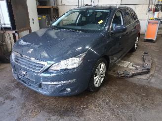  Peugeot 308 308 SW (L4/L9/LC/LJ/LR) Combi 5-drs 1.2 12V e-THP PureTech 110 (EB2DT(=
HNZ)) [81kW]  (03-2014/12-2021) 2015/5