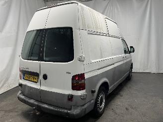 Volkswagen Transporter Transporter T5 Van 2.5 TDi (AXD) [96kW]  (04-2003/11-2009) picture 5