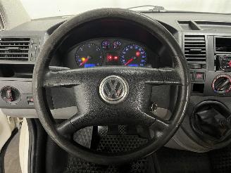 Volkswagen Transporter Transporter T5 Van 2.5 TDi (AXD) [96kW]  (04-2003/11-2009) picture 16
