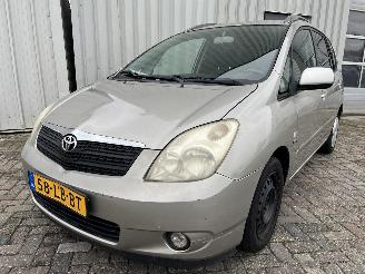 skadebil auto Toyota Corolla Corolla Verso (E12) MPV 1.8 16V VVT-i (1ZZFE) [99kW]  (12-2001/05-2004=
) 2002/10
