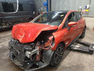 Vrakbiler auto Renault Clio Clio IV (5R) Hatchback 5-drs 1.2 16V (D4F-740(D4F-D7)) [54kW]  (11-201=
2/08-2021) 2015/8