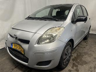 Vaurioauto  passenger cars Toyota Yaris Yaris II (P9) Hatchback 1.33 16V Dual VVT-I (1NRFE) [74kW]  (11-2008/1=
2-2011) 2009/9