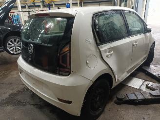 Volkswagen Up! Up! (121) Hatchback 1.0 12V 60 (CHYA) [44kW]  (08-2011/08-2020) picture 3
