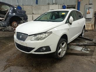 Vrakbiler auto Seat Ibiza Ibiza ST (6J8) Combi 1.2 TDI Ecomotive (CFWA) [55kW]  (04-2010/05-2015=
) 2011/2