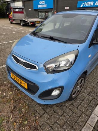 Kia Picanto Picanto (TA) Hatchback 1.0 12V (G3LA) [51kW]  (05-2011/06-2017) picture 3