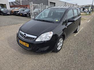 Schadeauto Opel Zafira 1.6 Business 7 zitplaatsen 2008/1