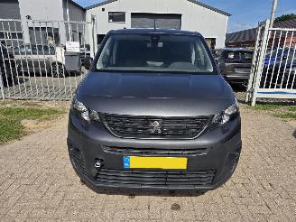 Peugeot Partner 1.5 BlueHDI Premium automaat | Motorschade picture 2