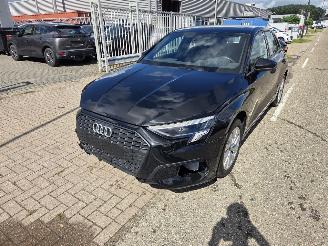 Voiture accidenté Audi A3 40TFSIe 2024/3
