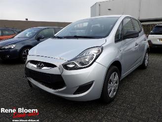damaged passenger cars Hyundai Ix20 1.4i i-Catcher 90pk 2010/11