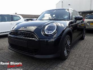 Schadeauto Mini Cooper 1.5 Classic pakket 5-drs 2024/11
