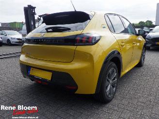 Voiture accidenté Peugeot e-208 EV Allure 50kWh 136pk Automaat 2023/3