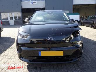 Ford Capri Premium Exenden Range 286pk RWD 77kwd picture 3