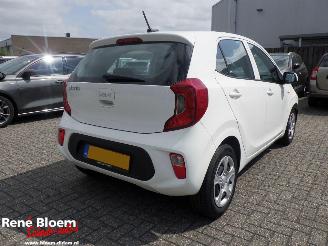 damaged passenger cars Kia Picanto 1.0 DPI Comfortline 5drs Airco 2023/11
