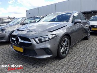 krockskadad bil auto Mercedes A-klasse 180d Business Solution Luxury 2021/5