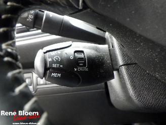 Peugeot 308 1.6 Blue HDI 120pk picture 20