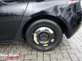 Peugeot 308 1.6 Blue HDI 120pk picture 12