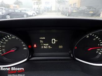 Peugeot 308 1.6 Blue HDI 120pk picture 16