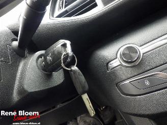 Peugeot 308 1.6 Blue HDI 120pk picture 18